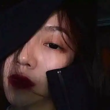 高级ins风黑色系真人女生头像图片 又拽又酷又有气质的微信女头_女生