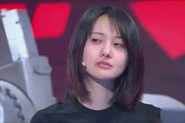 "疯子"郑爽,她背后荒唐的毁灭史,远比你想象中的还要毁三观!